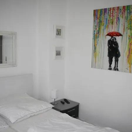 Gemuetliche In Mit Garten By Interhome Apartman